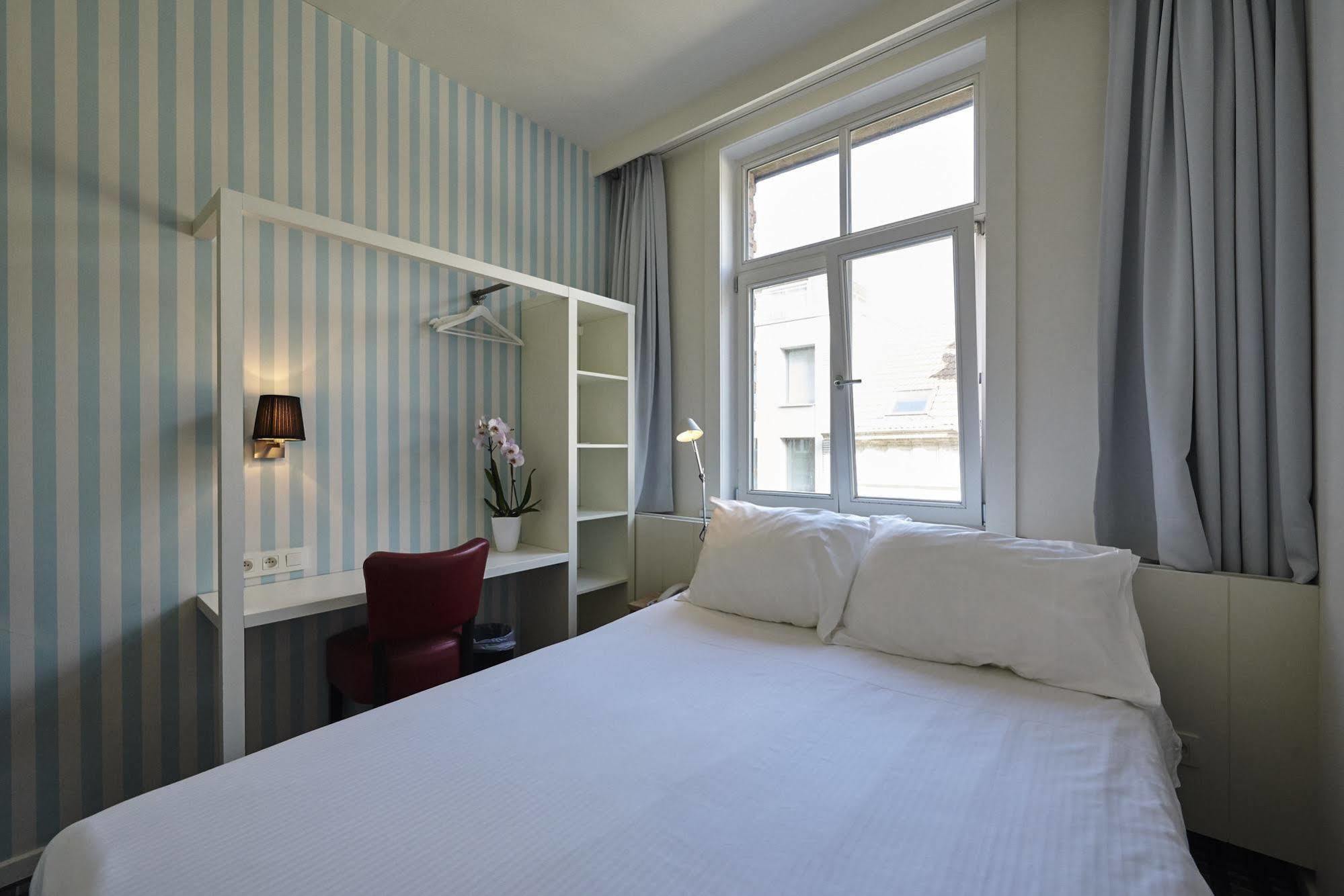 Leopold Hotel Остенде Стая снимка