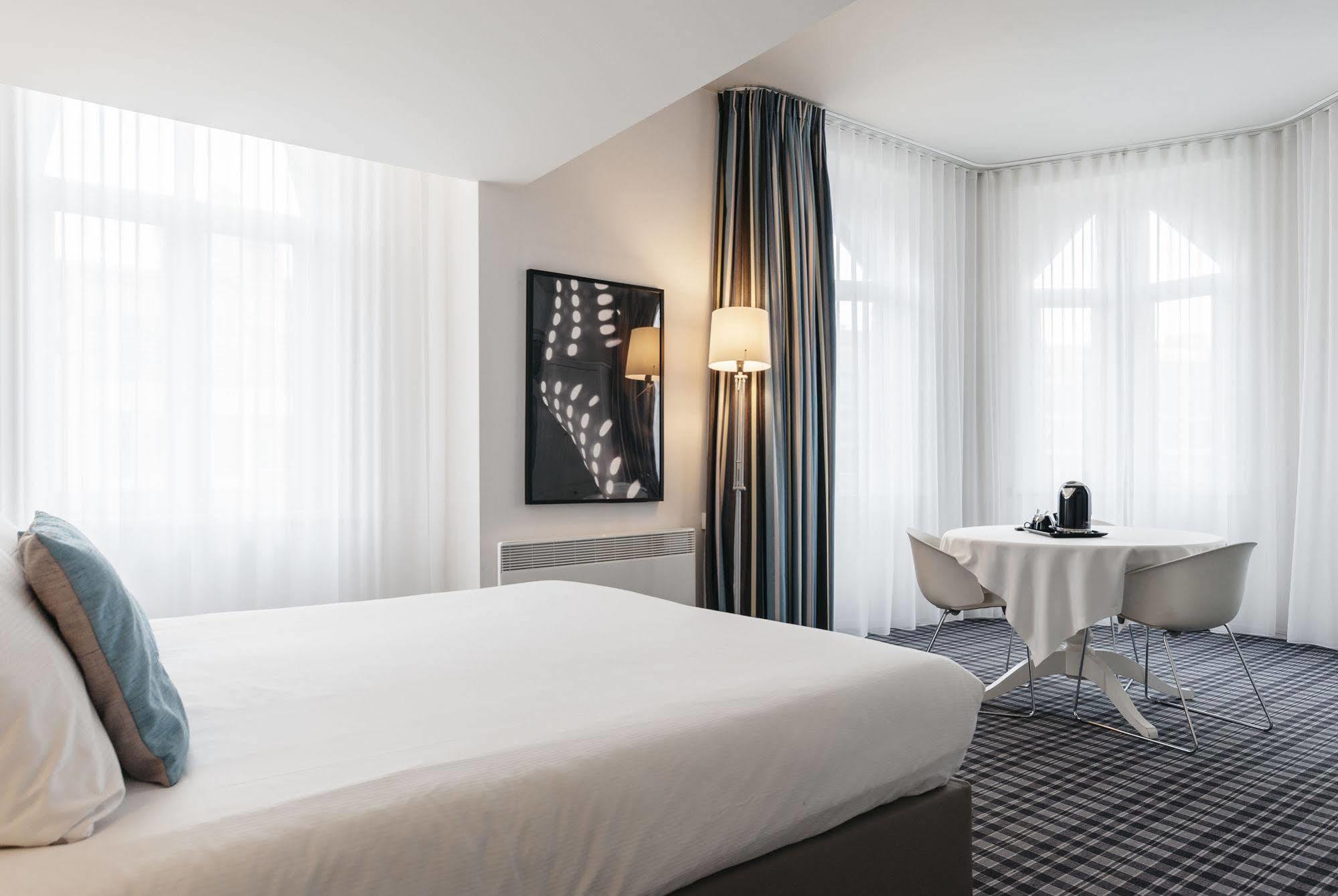 Leopold Hotel Остенде Стая снимка